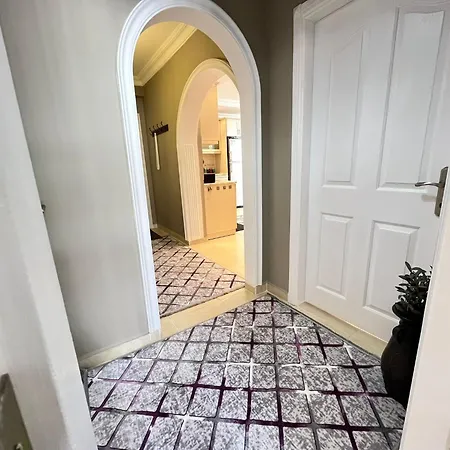 Sehir Ve Denizin Ortasinda Apartment *